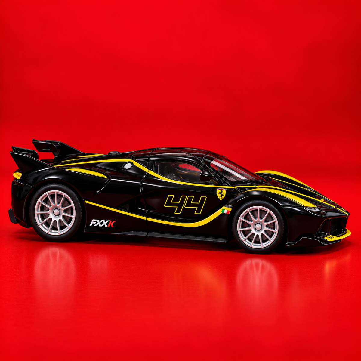 Ferrari FXX K 1:64 Diecast Model Car | Bburago – Black