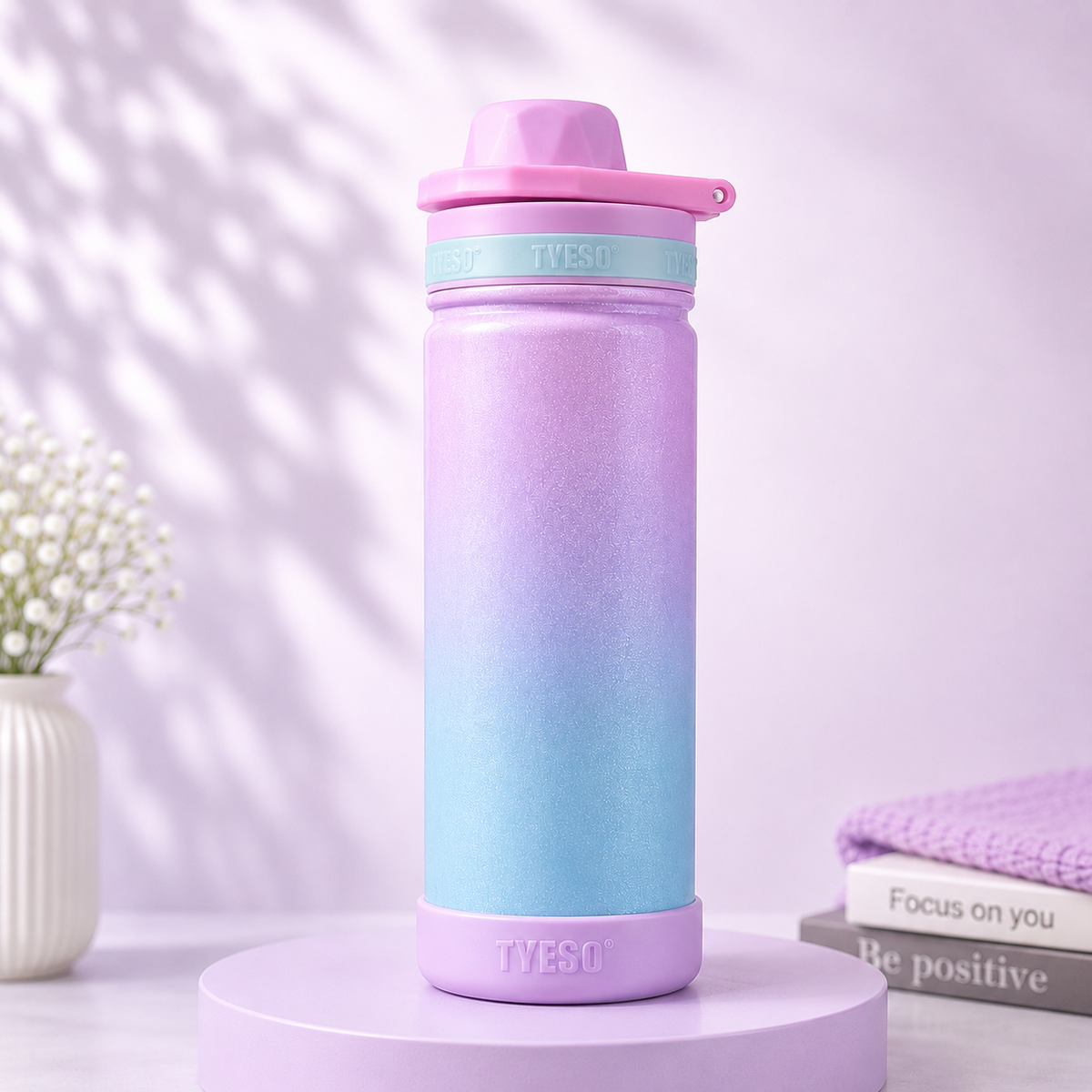 Tyeso Cosmic - 600ml Vacuum Bottle with Silicone Base