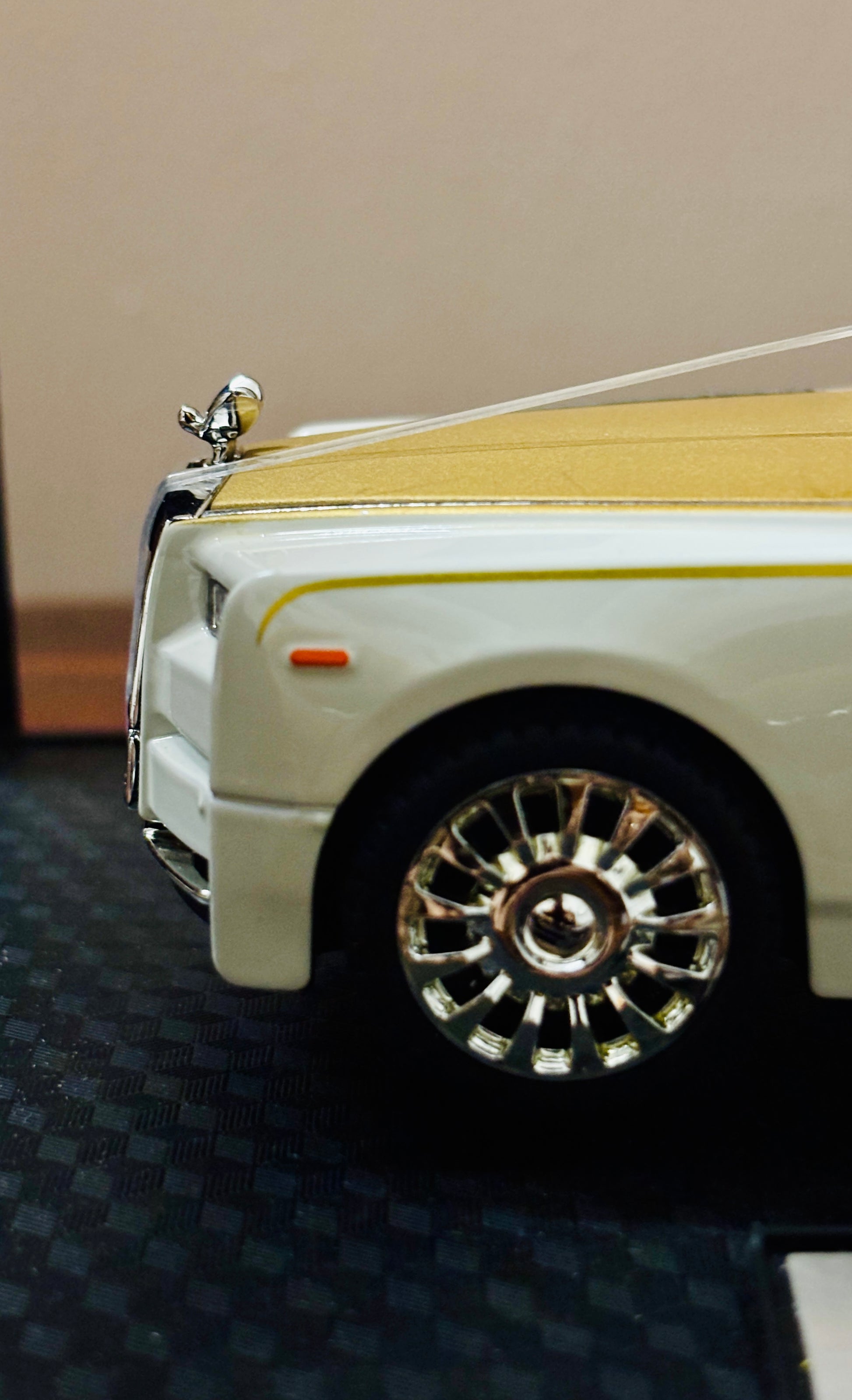 Rolls Royce Phantom Coachline, 1:24 Diecast Model