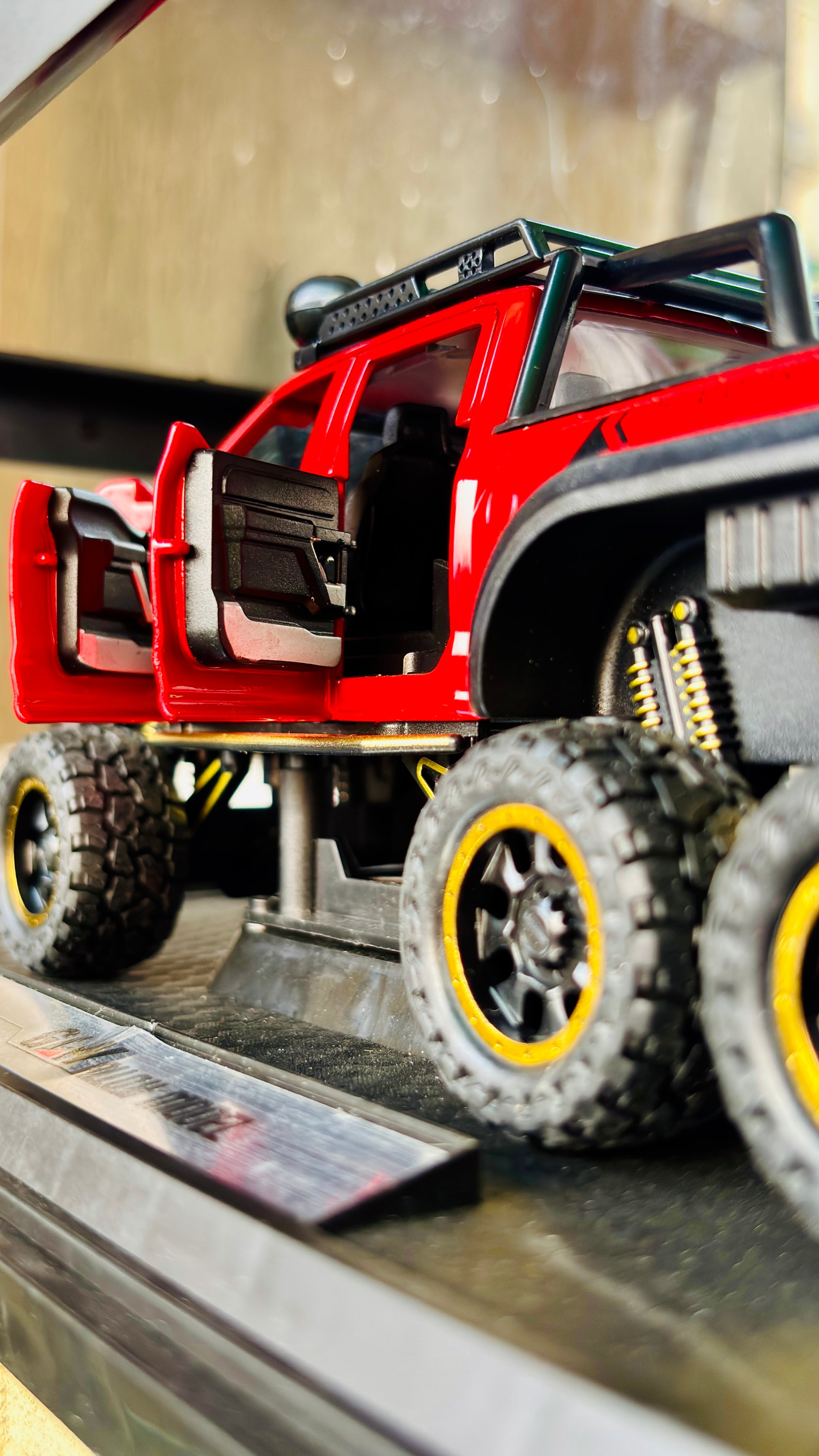 Ford Raptor 6×6, 1:24 Diecast Model