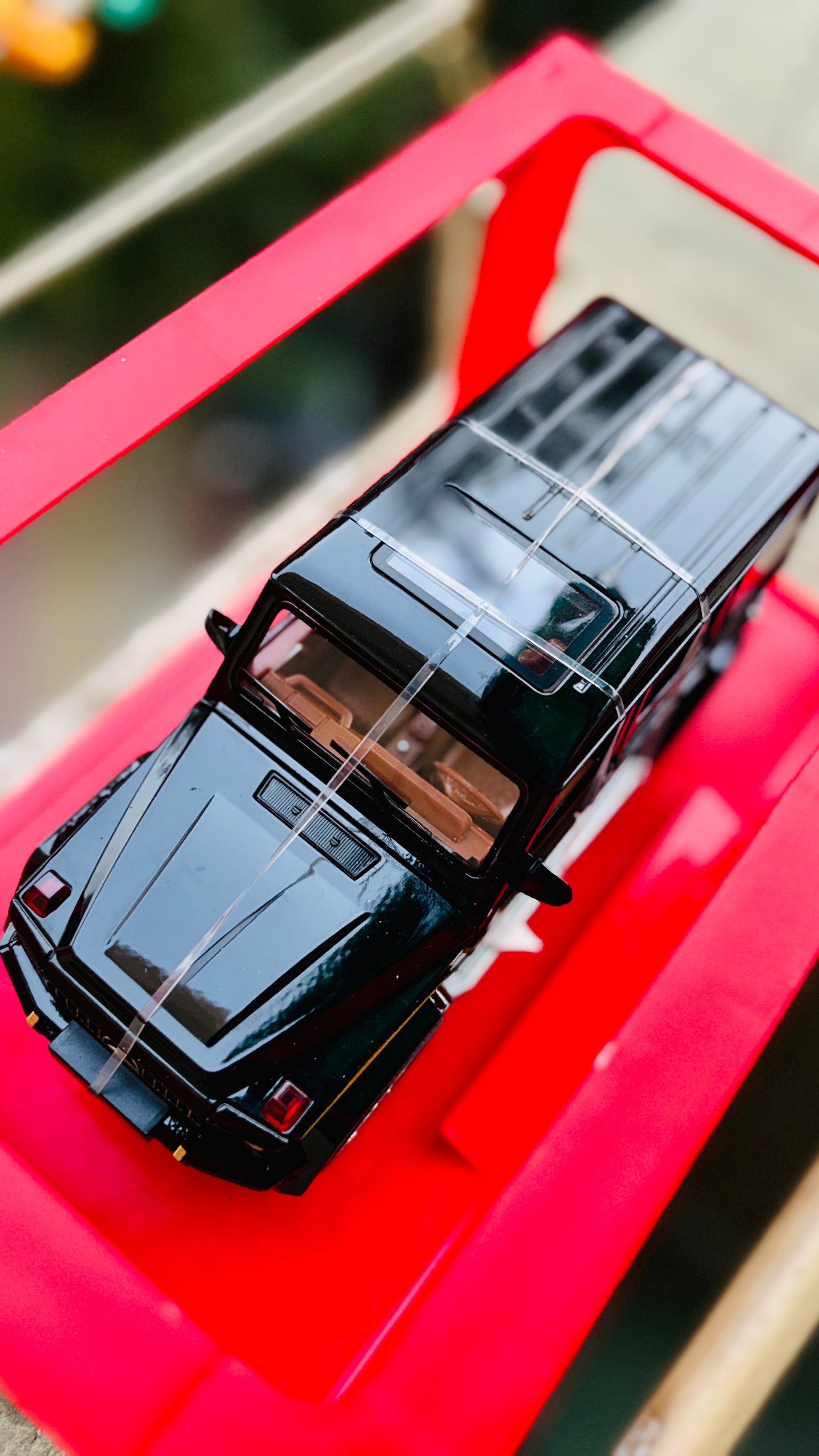 Mercedes G-Wagon, 1:24 Diecast Model